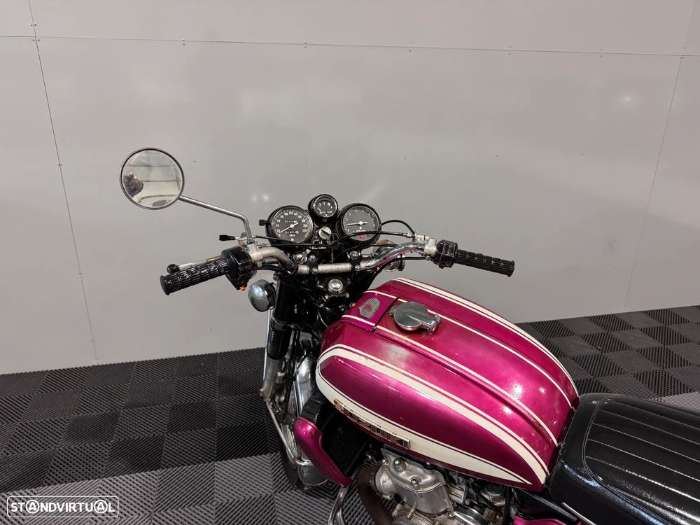Suzuki GT 750 J - 11