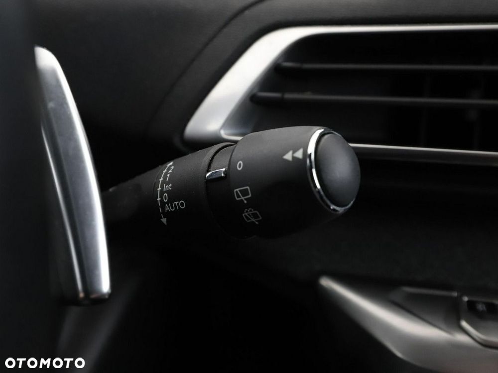 Peugeot 5008 1.5 BlueHDi GT Pack S&S EAT8 - 36