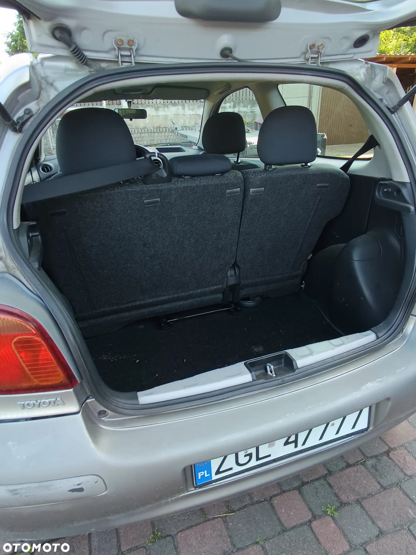 Toyota Yaris - 4
