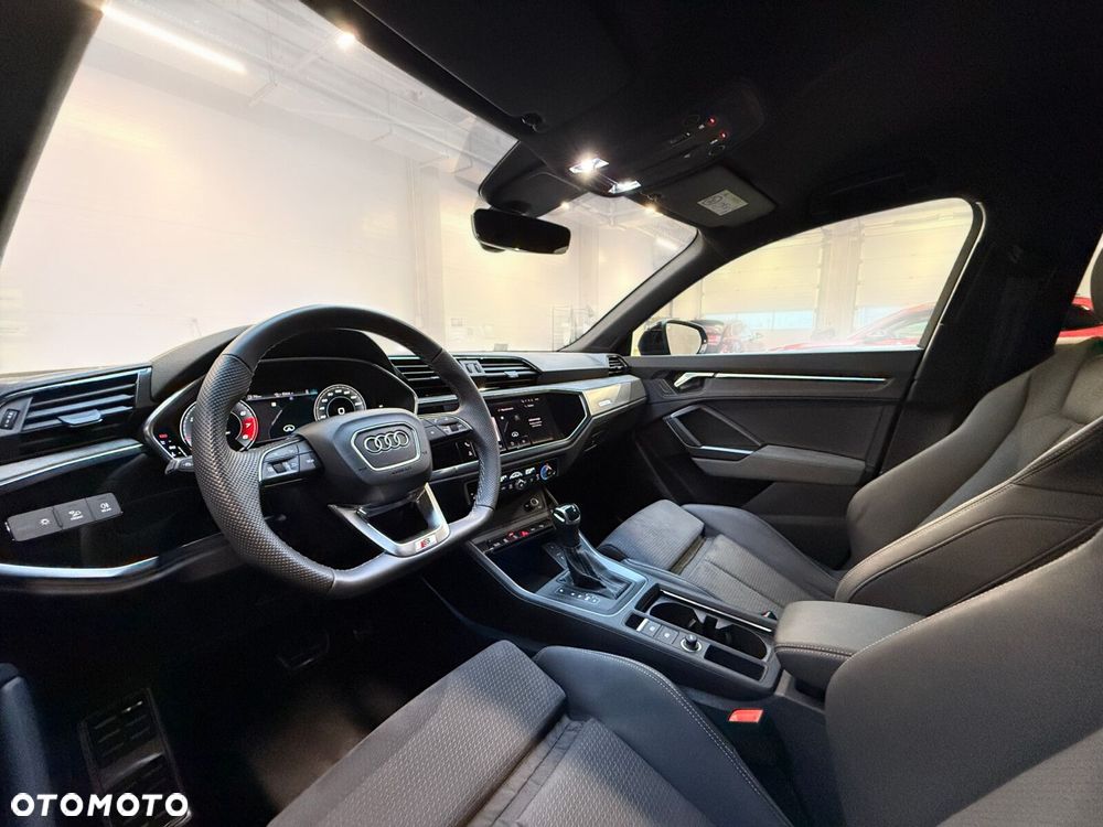 Audi Q3 Sportback - 19