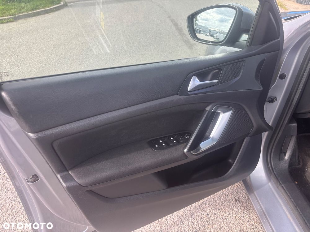 Peugeot 308 BlueHDi 120 Stop & Start Business-Line - 16