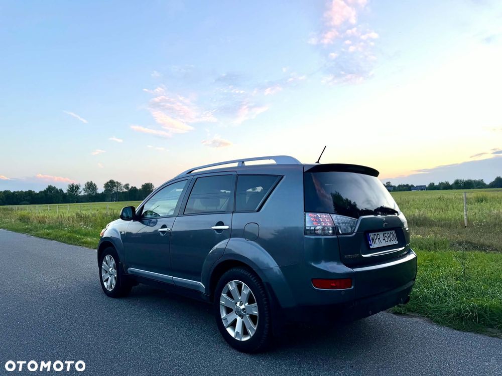 Mitsubishi Outlander 2.0 DID Intense - 3