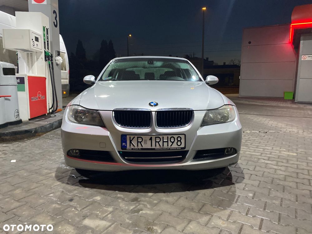 BMW Seria 3 318i - 7