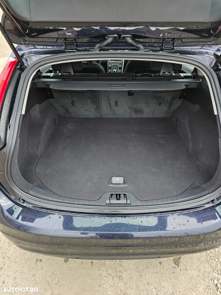 Volvo V60 D2 - 12