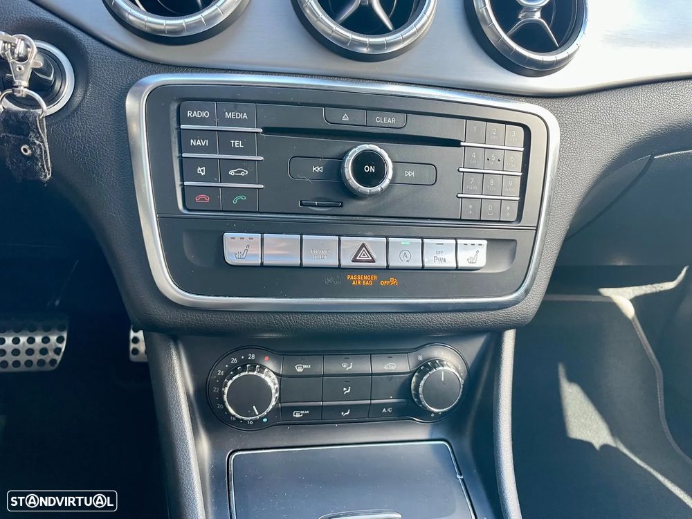 Mercedes-Benz CLA 220 CDi AMG Line Aut. - 13
