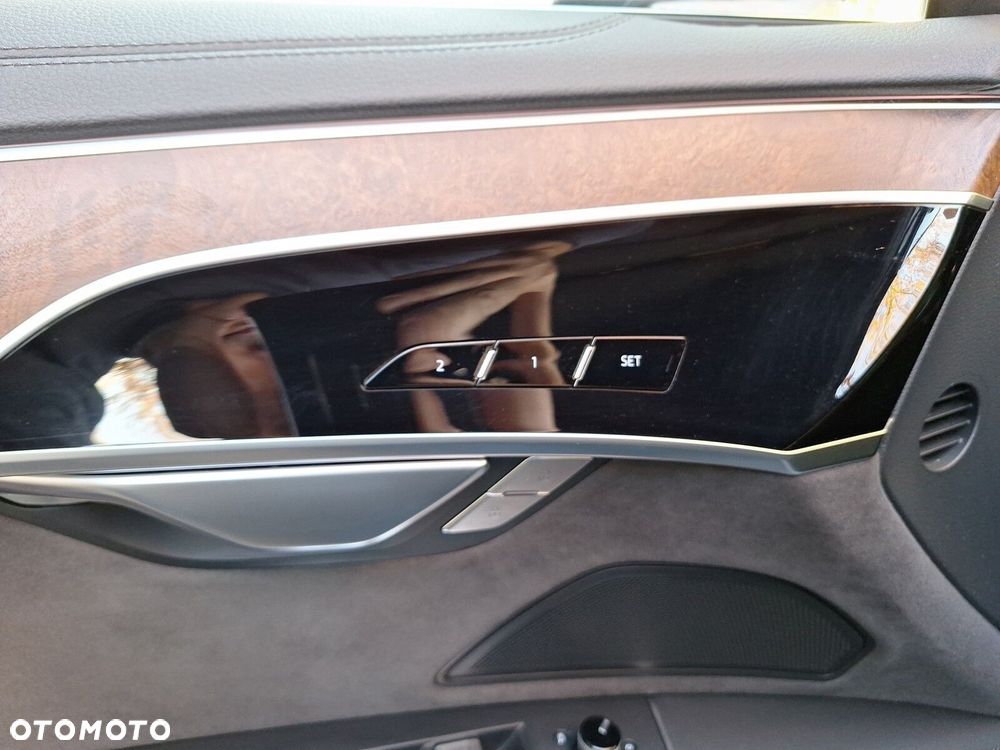 Audi A8 - 16