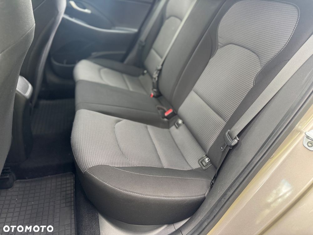 Hyundai i30 - 16