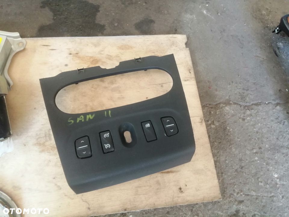 DEKOR ramka listwa konsoli Sandero Stepway II LIFT poznan - 1