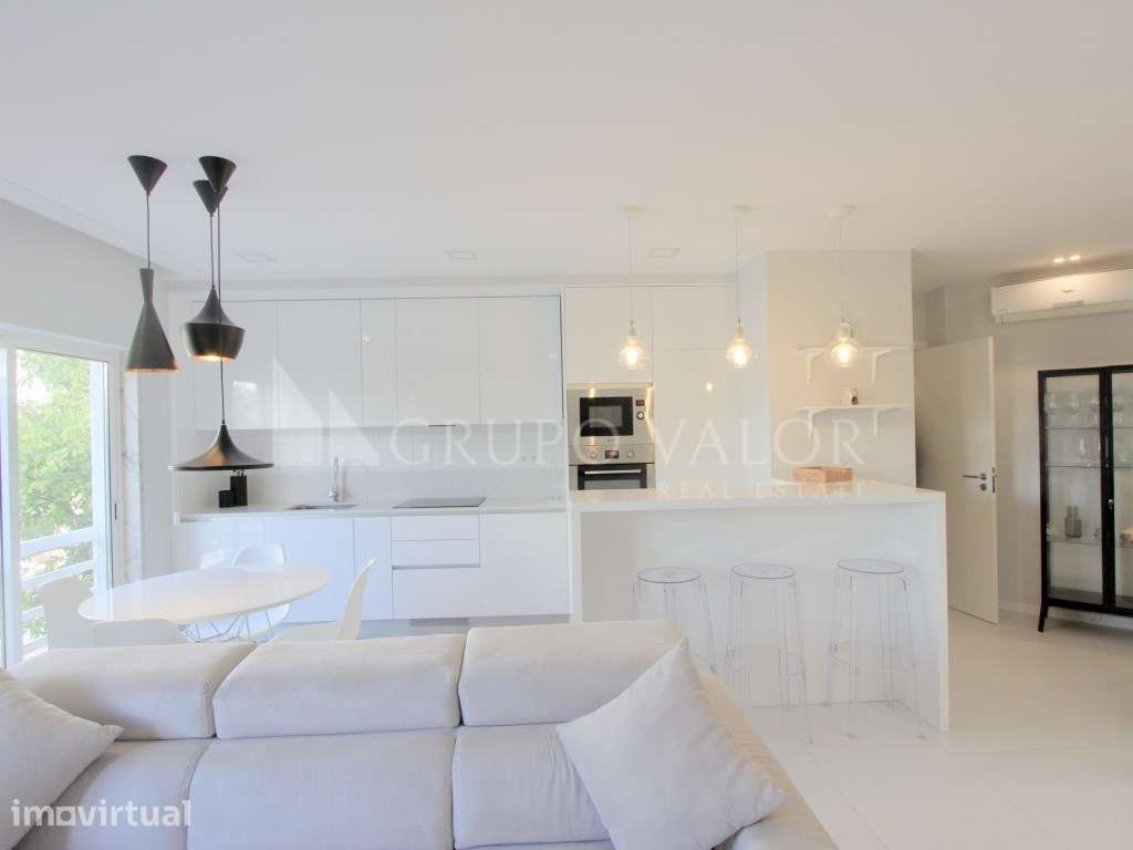 Apartamento T2 com parqueamento, Costa da Caparica - Grande imagem: 2/23