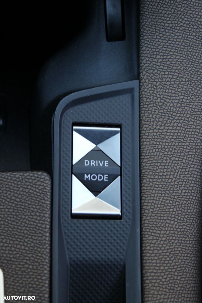 Citroën DS7 Crossback BlueHDI 180 Aut. GRAND CHIC - 30