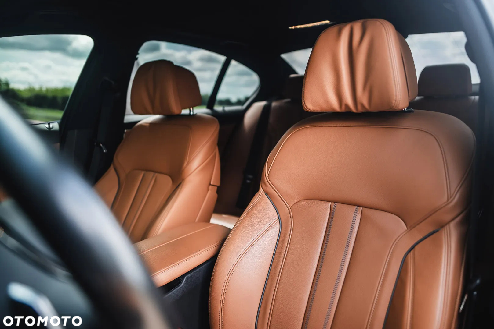 BMW Seria 5 M550i xDrive sport - 21