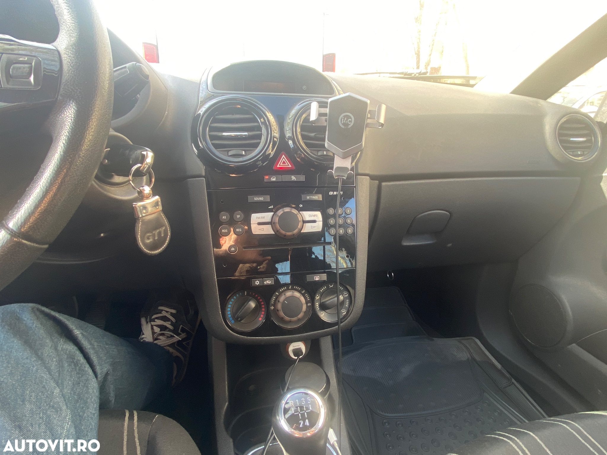 Opel Corsa 1.2 Cosmo - 16