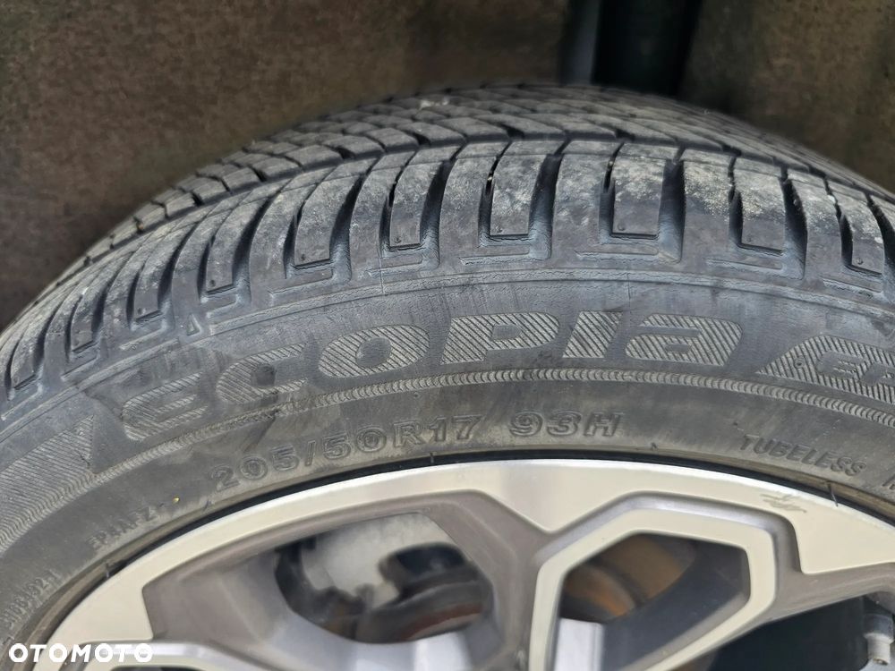 Ford EcoSport - 31