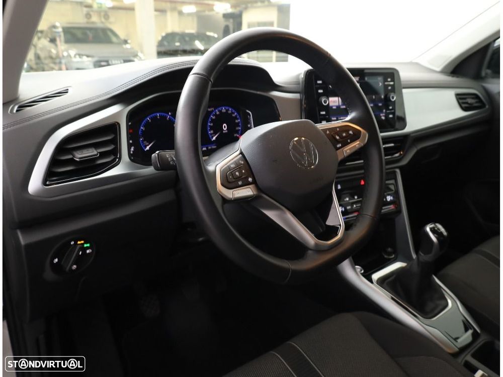 VW T-Roc 1.0 TSI Urban - 24