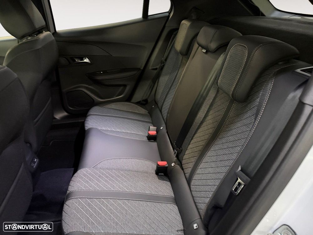 Peugeot e-2008 54 kWh Allure - 13
