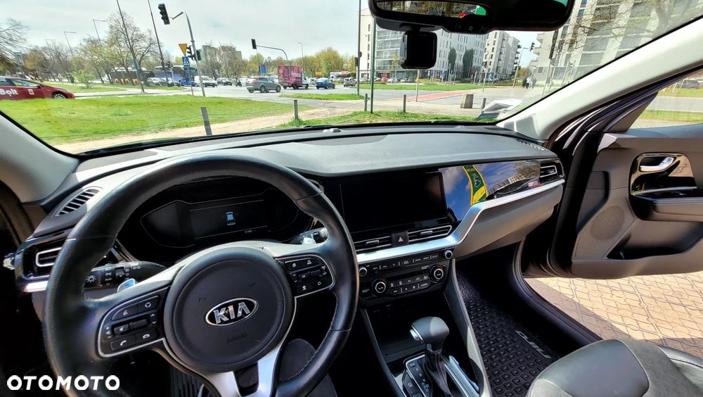 Kia Niro 1.6 GDI Hybrid Business Line - 18