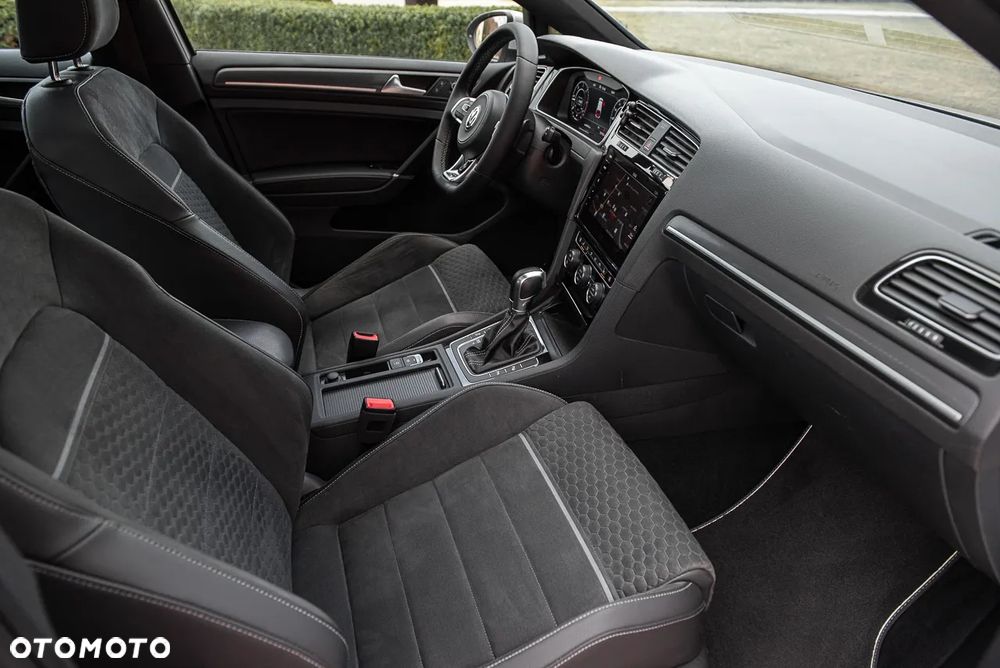 Volkswagen Golf 2.0 TDI BMT GTD DSG - 37