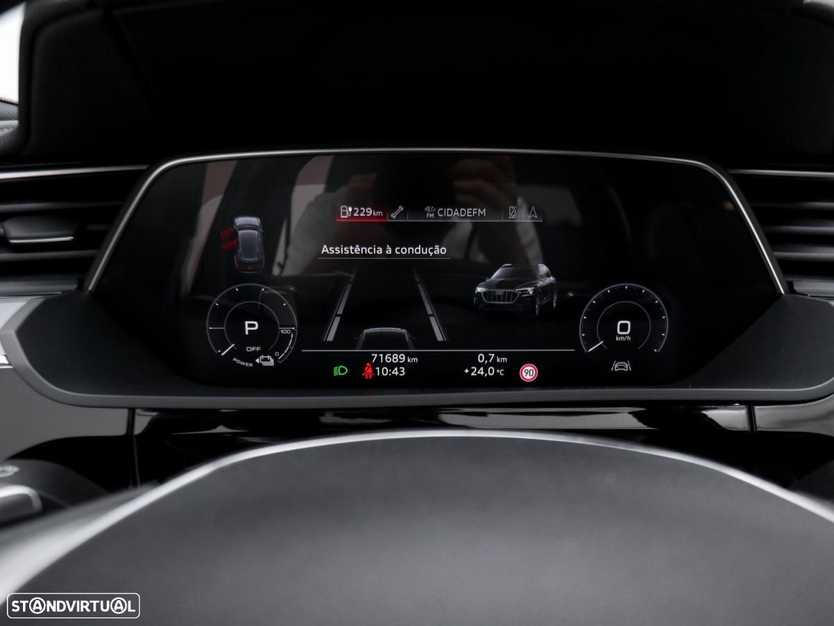Audi e-tron 50 quattro S line - 21