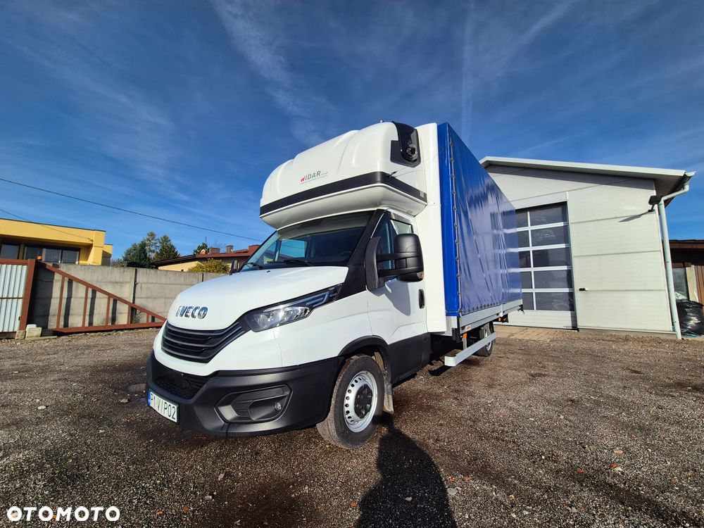Iveco DAILY PLANDEKA 12EP 3.0 180KM MANUAL SERWIS ASO BEZWYPADKOWY ZADBANY 2023 PODUSZKI FV23% KLIMA WEBASTO 35S18 FULL LED - 4