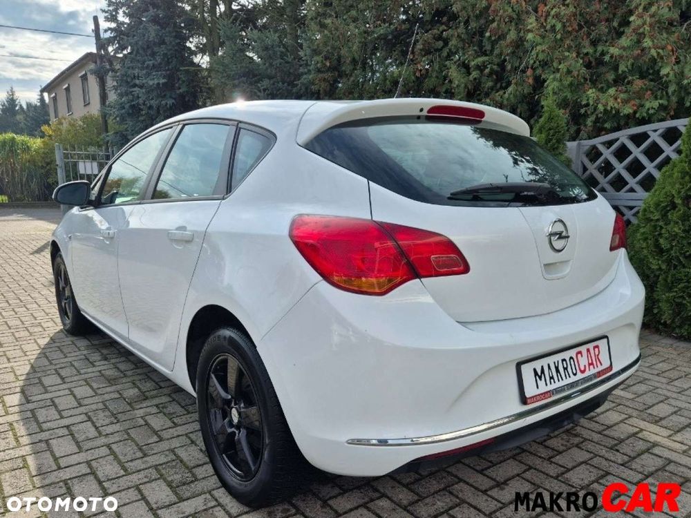 Opel Astra - 2
