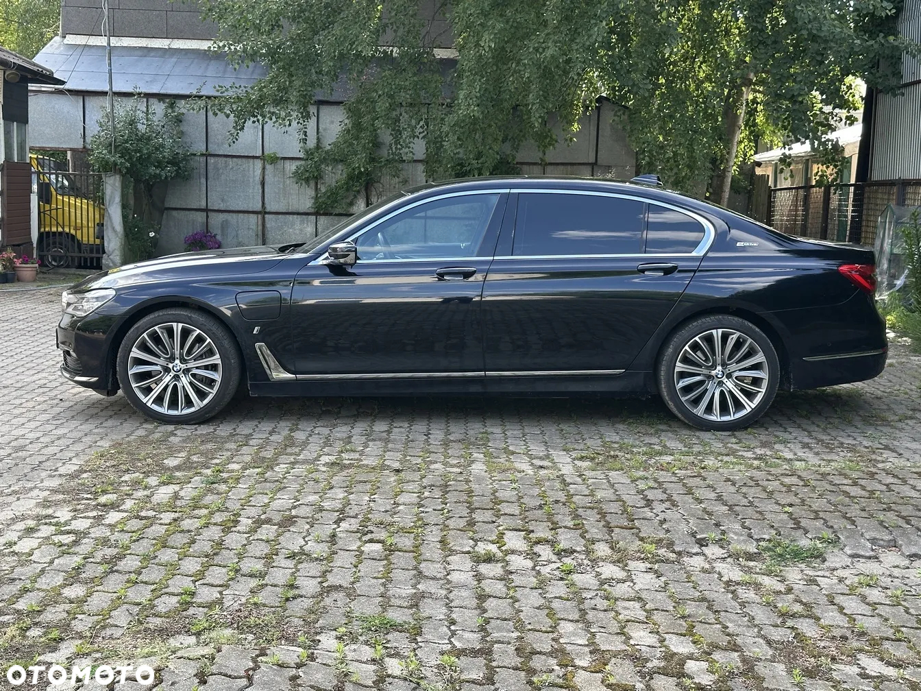 BMW Seria 7 740Le xDrive iPerformance - 6