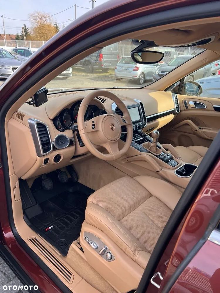 Porsche Cayenne Standard - 10