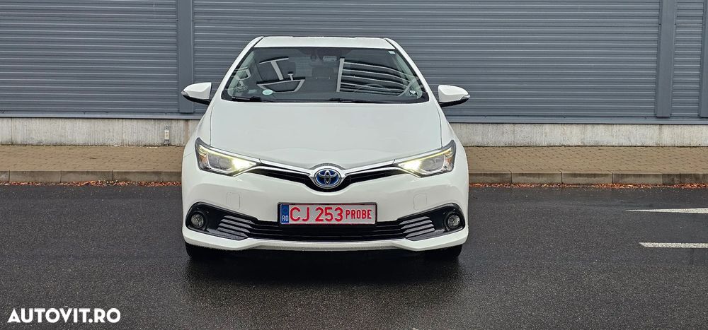 Toyota Auris 2016 photo 3