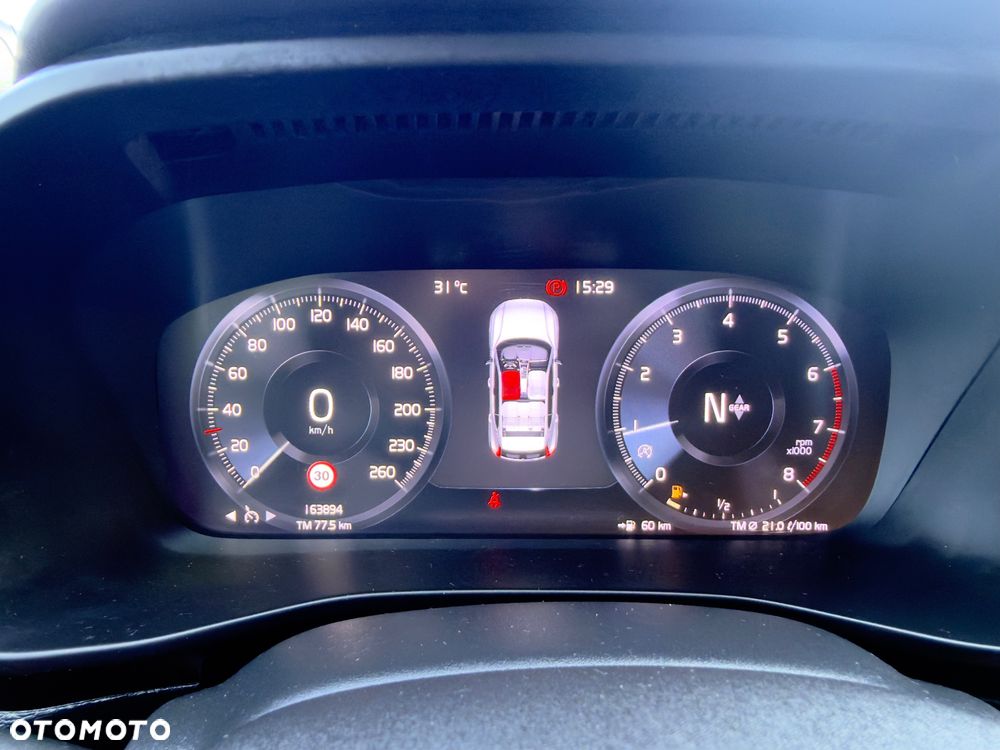 Volvo XC 40 T3 Momentum Pro - 33