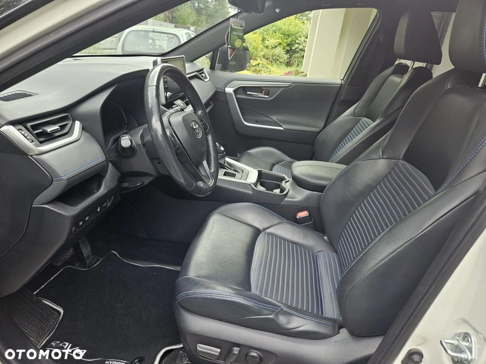 Toyota RAV4 Hybrid Selection 4x2 - 6