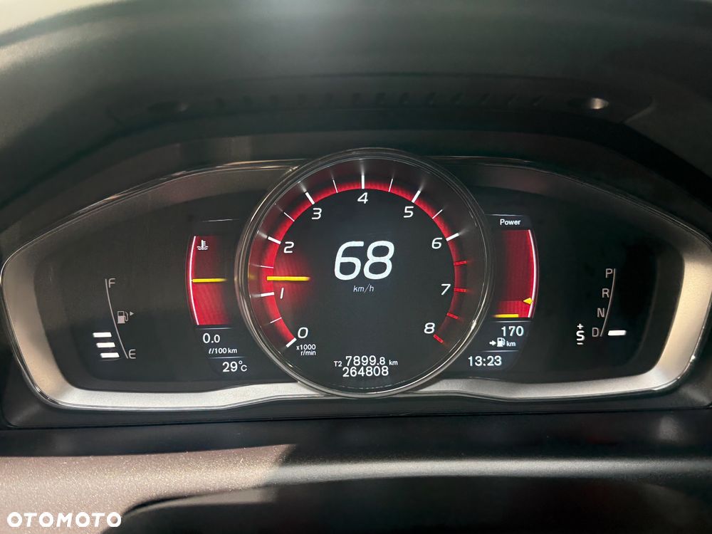 Volvo XC 60 T5 AWD Momentum - 14