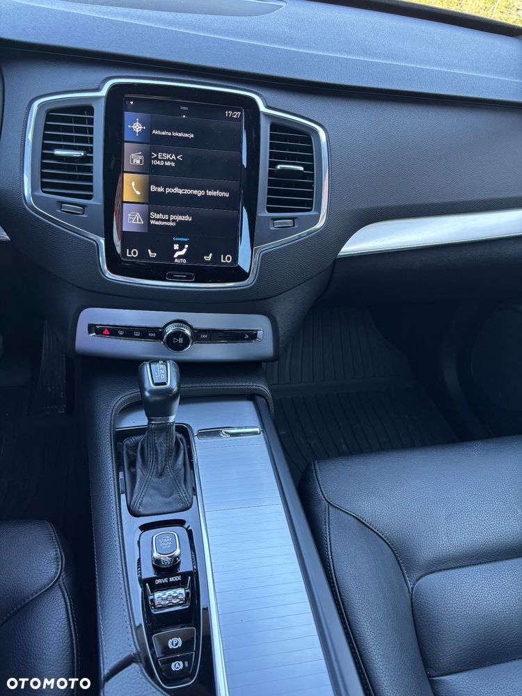 Volvo XC 90 D5 AWD Momentum - 22