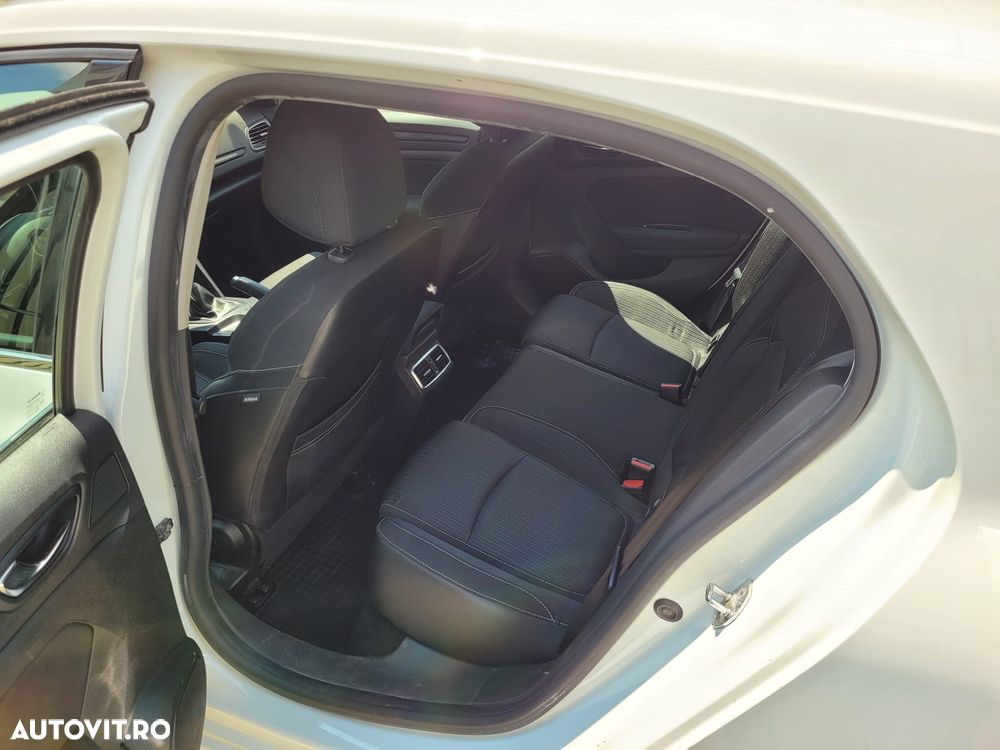 Renault Megane ENERGY dCi Intens - 7