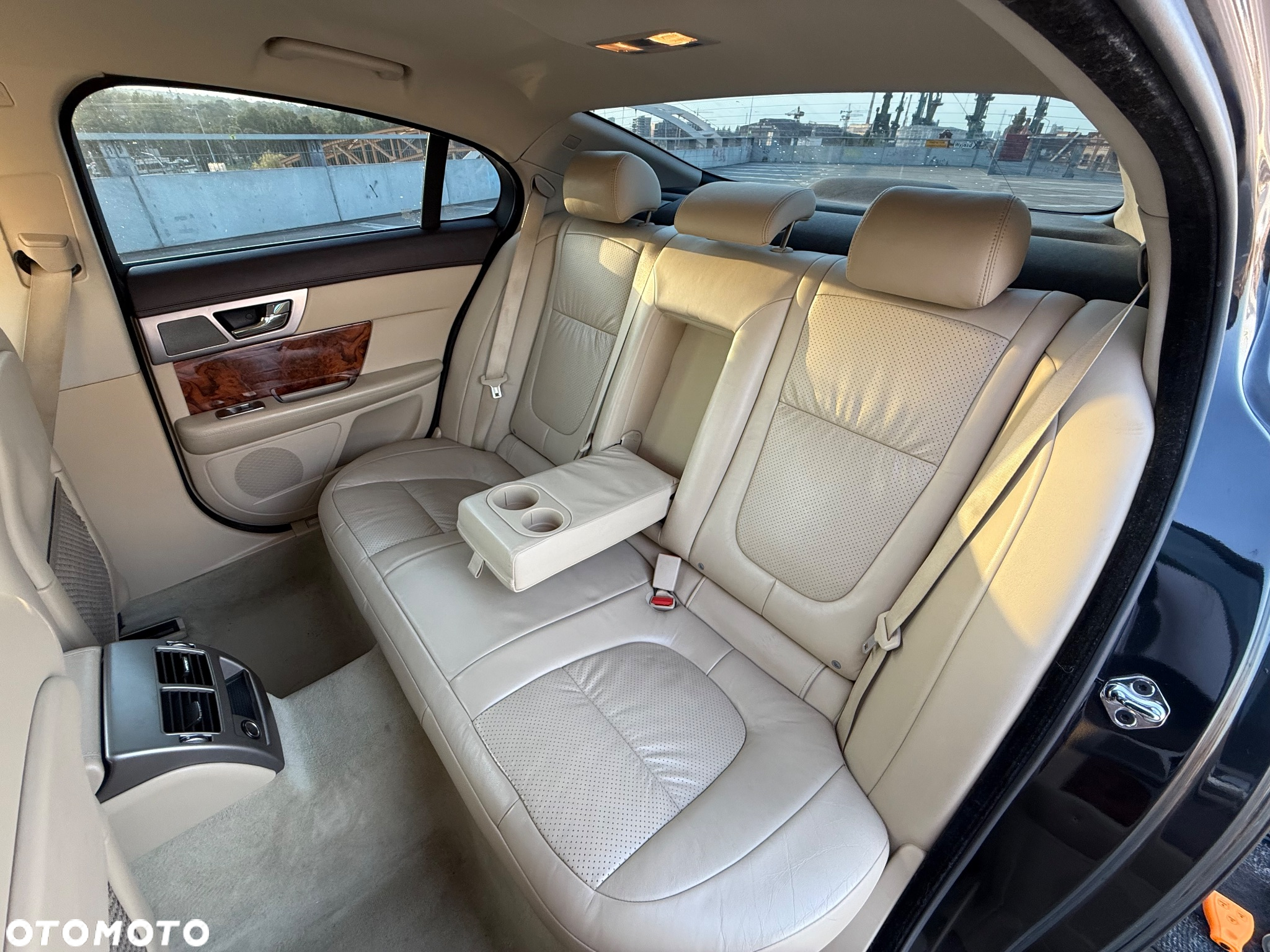 Jaguar XF 3.0 V6 D Premium Luxury - 20