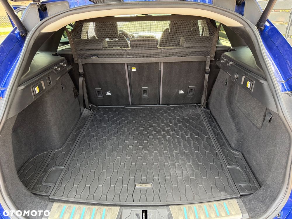 Jaguar F-Pace 20d AWD R-Sport - 30