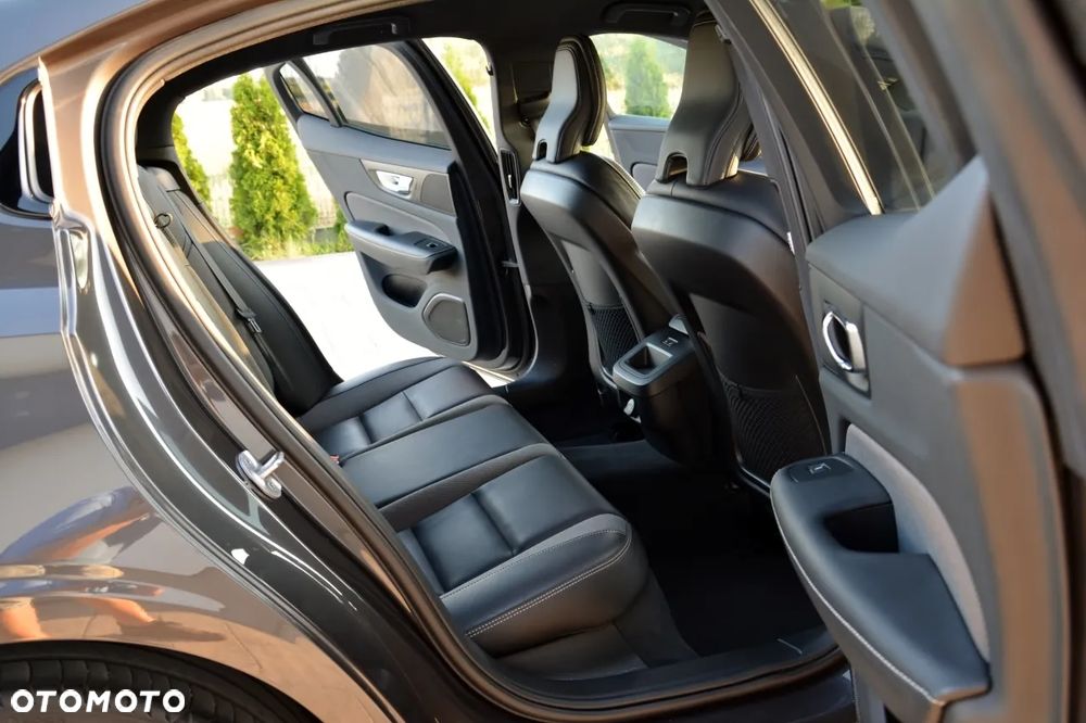 Volvo S60 B4 B Geartronic RDesign - 31