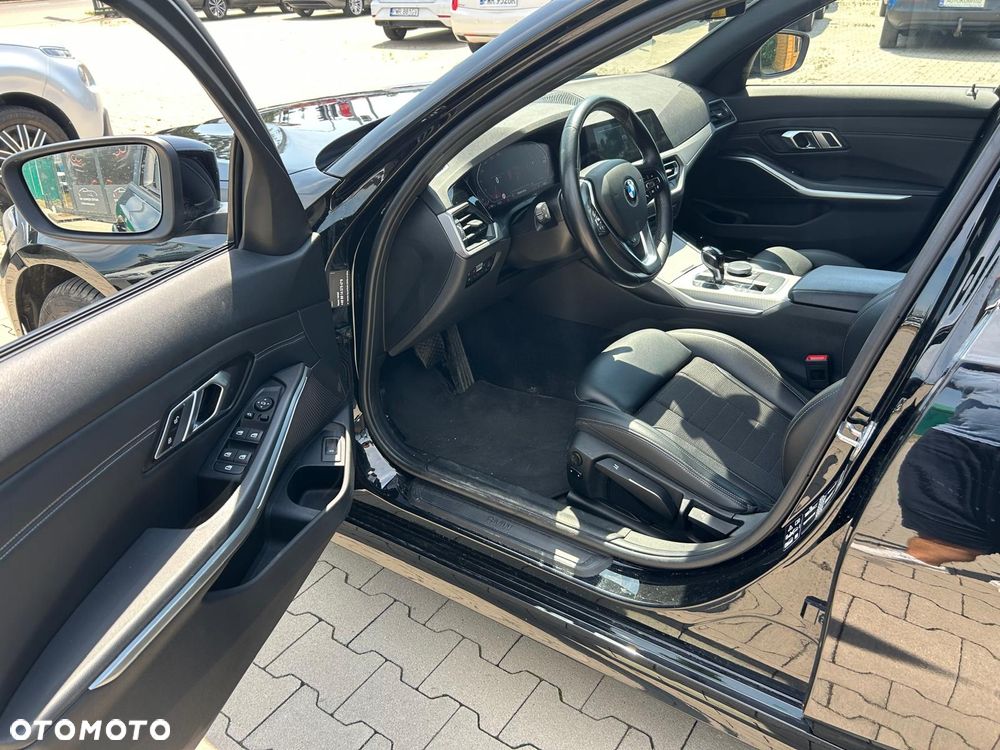 BMW Seria 3 320d xDrive M Sport sport - 15