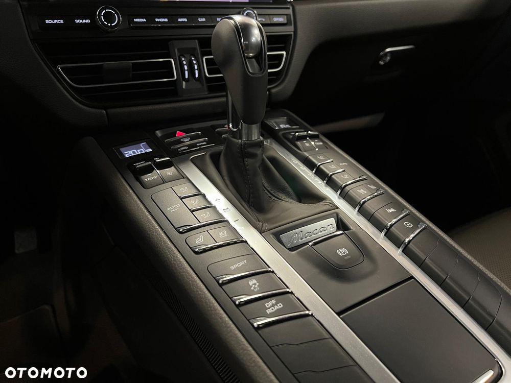 Porsche Macan - 19