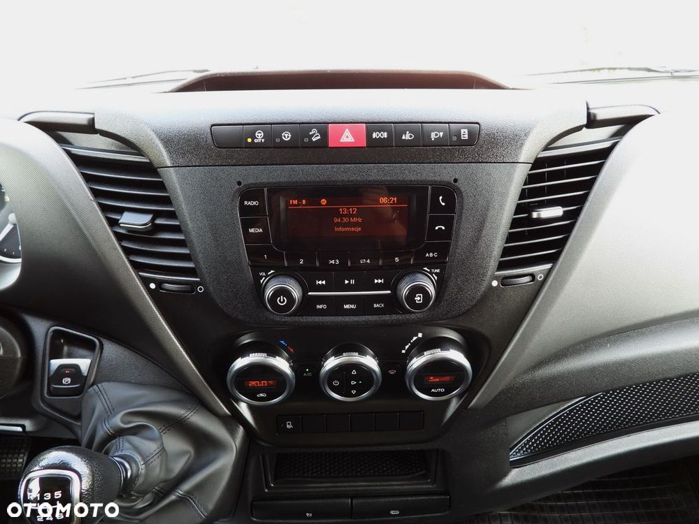 Iveco DAILY 35S18 PLANDEKA WINDA 8 PALET TEMPOMAT KLIMATYZACJA  180KM - 36