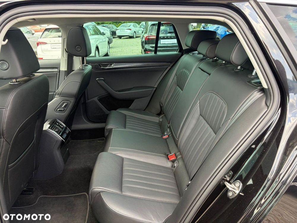 Skoda Superb 2.0 TDI SCR 4x4 Style DSG - 14
