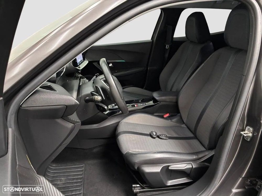 Peugeot 2008 PureTech 130 EAT8 Allure - 7