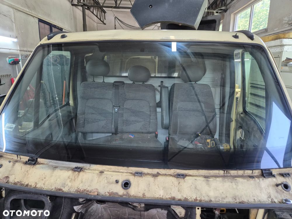 SZYBA PRZEDNIA CZOŁOWA MASTER MOVANO INTERSTAR 98-10r.