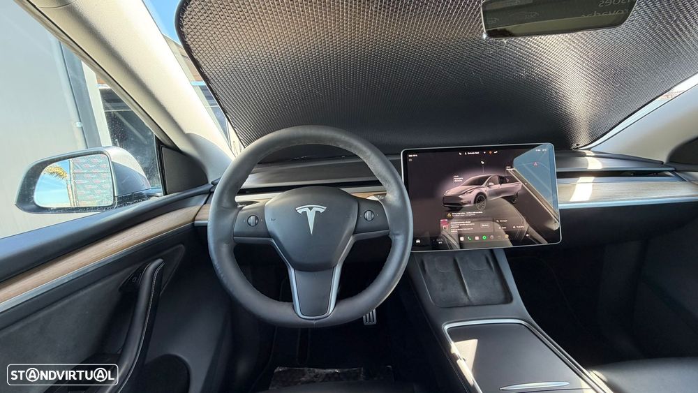 Tesla Model Y Performance Tração Integral - 25