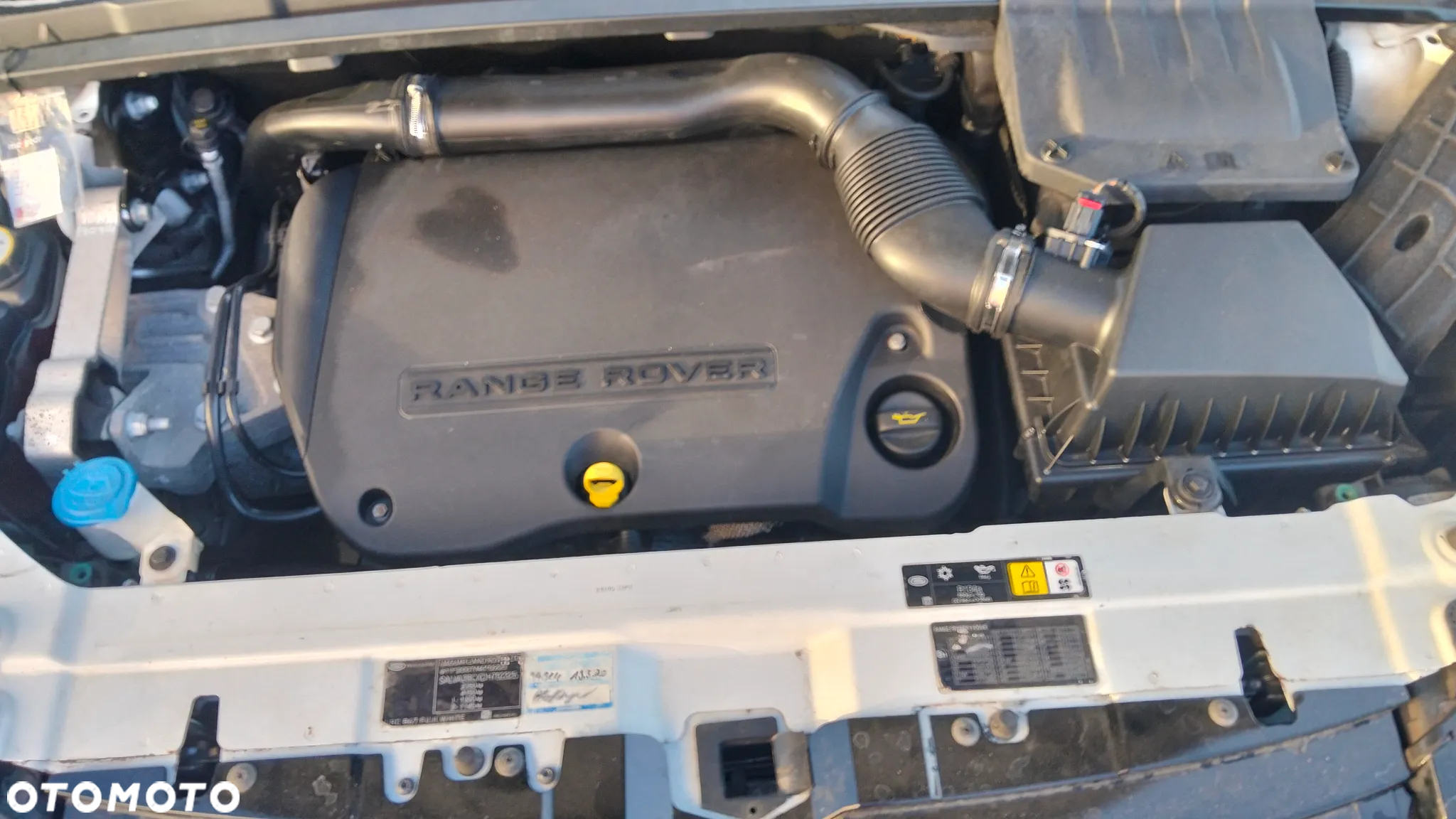 Land Rover Range Rover Evoque - 16