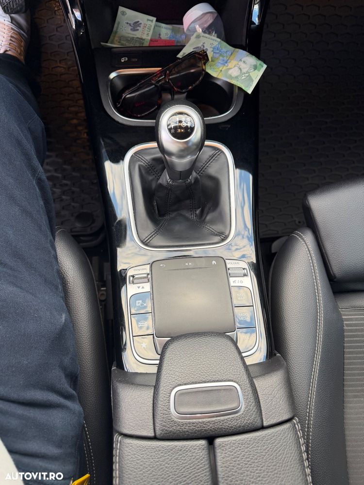 Mercedes-Benz A 180 - 11