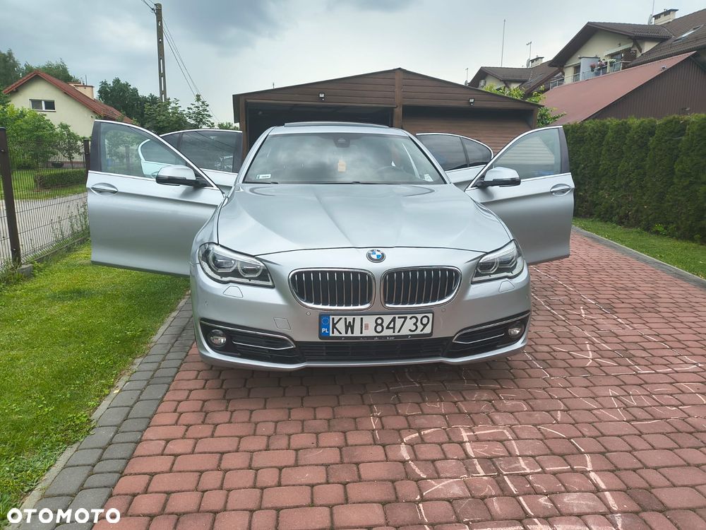BMW Seria 5 520d xDrive Luxury Line - 2