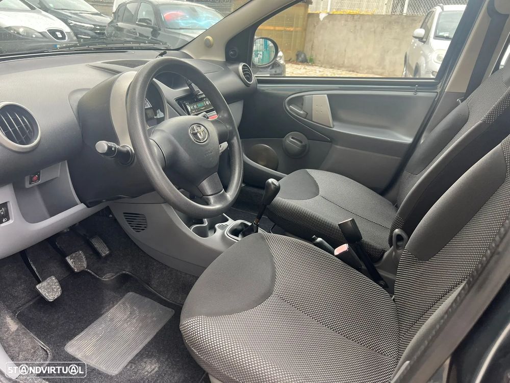 Toyota Aygo 1.0 + AC - 6