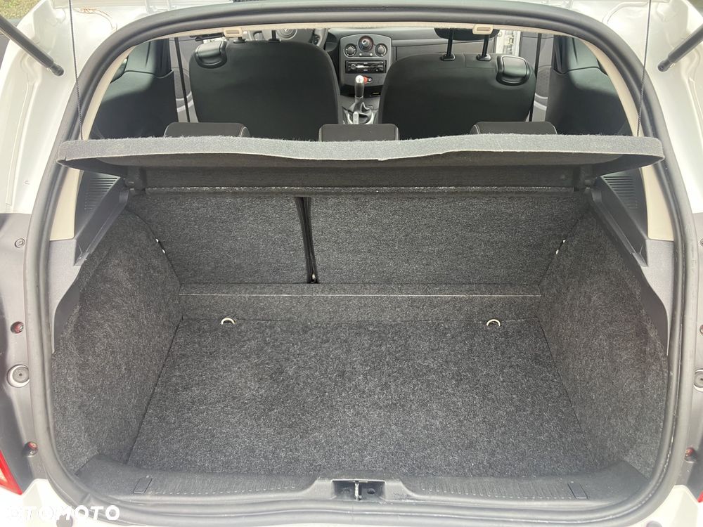 Renault Clio - 6