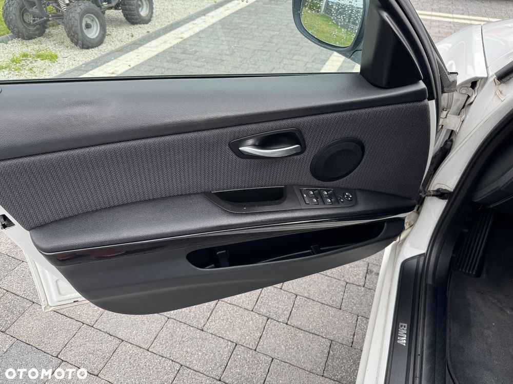 BMW Seria 3 - 17