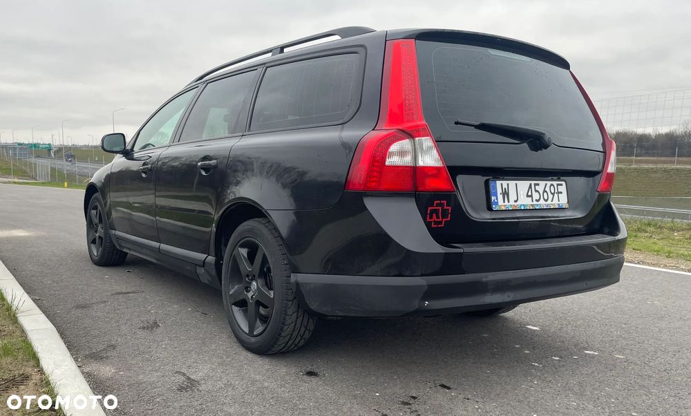 Volvo V70 2.4D Kinetic - 8