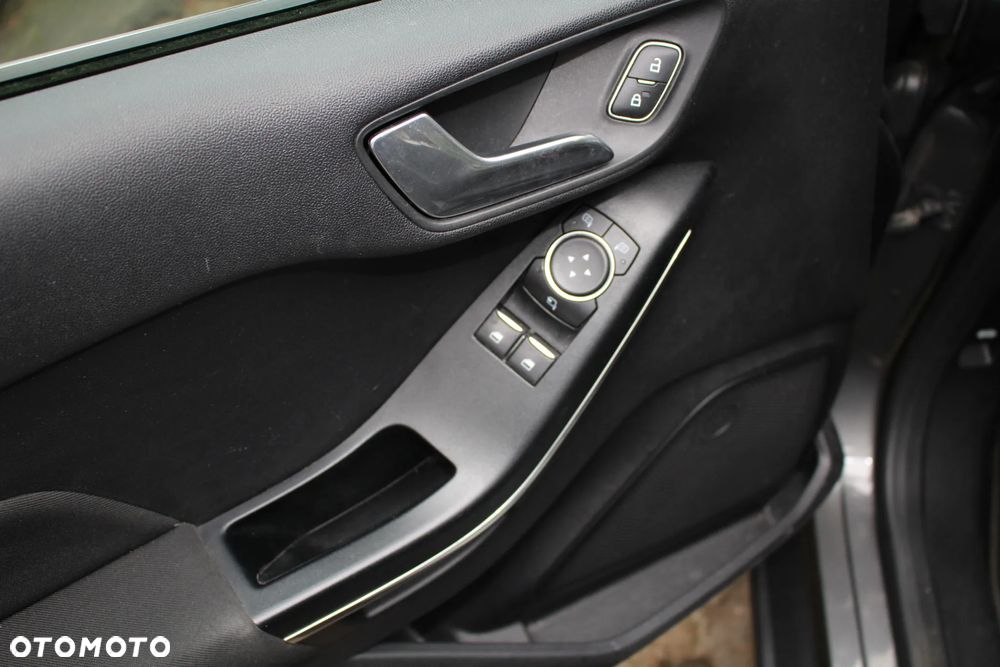 Ford Fiesta 1.0 EcoBoost Titanium ASS - 9